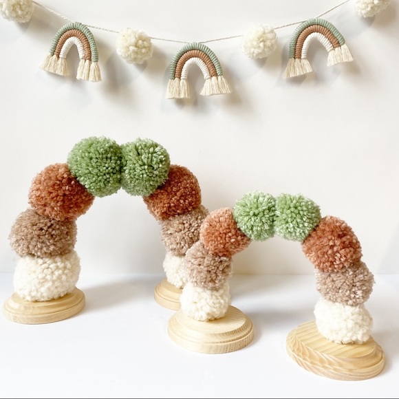 Rainbow Pom Pom Table Centerpiece Kids Party Decorations Baby Room Nursery Decor - Picture 4 of 4